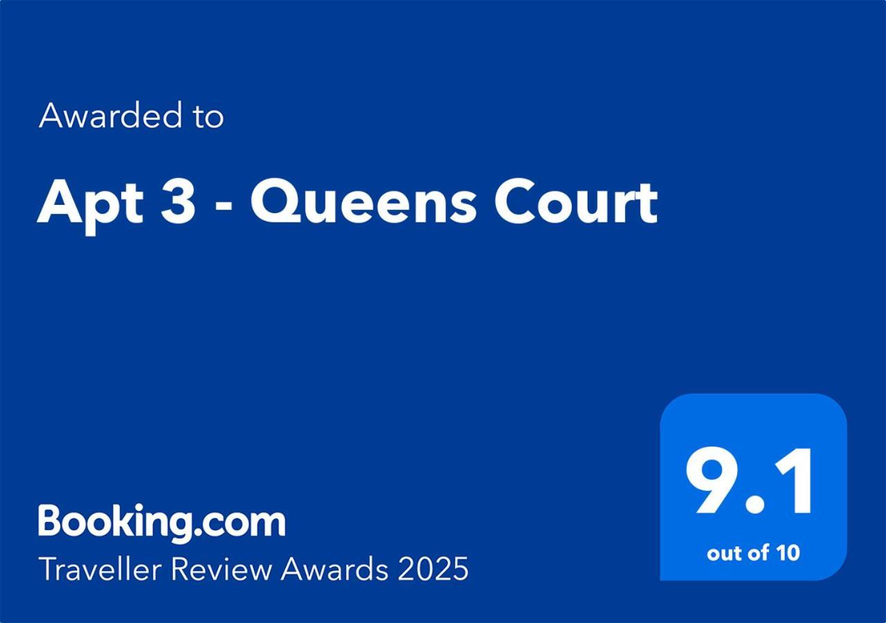 Apt 3 - Queens Court Scarborough Eksteriør billede
